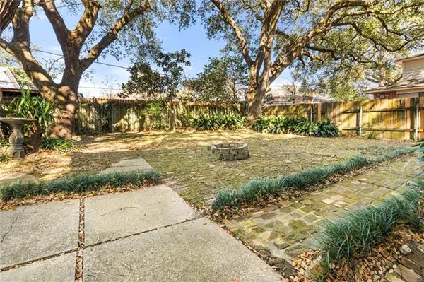 $2,300 | 5730 Pembrook Drive, New Orleans, LA 70131