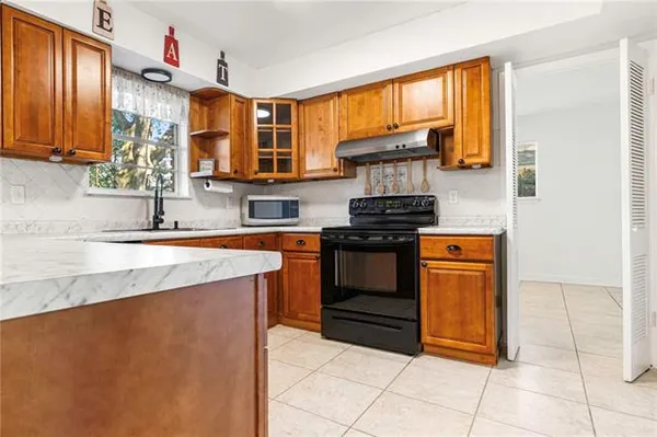 $2,300 | 5730 Pembrook Drive, New Orleans, LA 70131