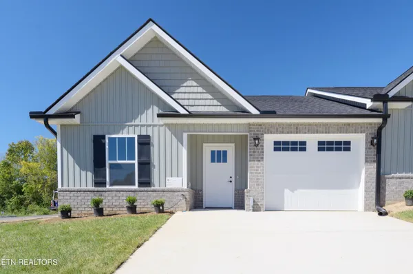 $2,000 | 8716 Whistling Straights Way, Knoxville, TN 37931