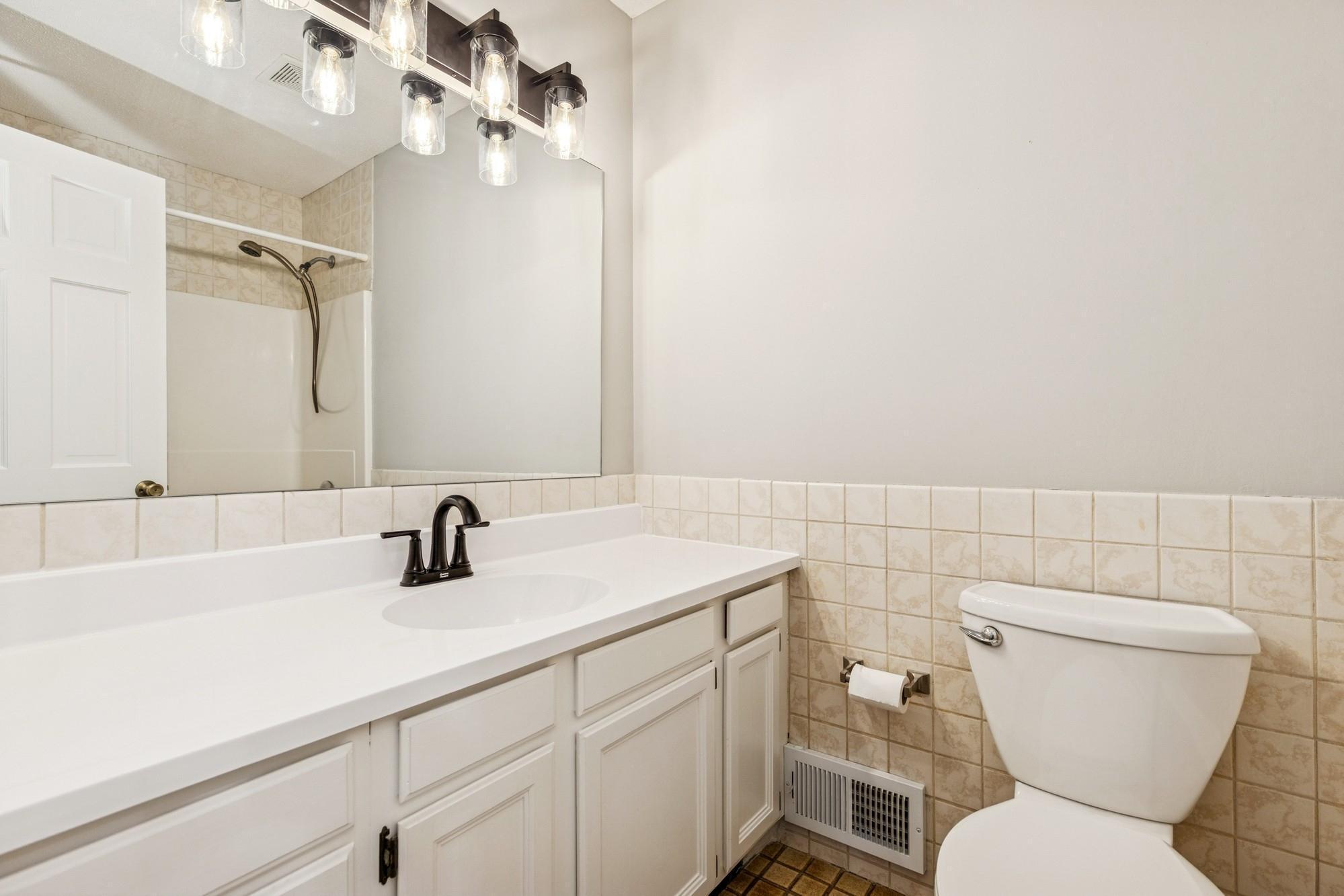 551 Townes Road Minnetonka, MN 55391 - Photo 16 of 29 Gallery Image 16
