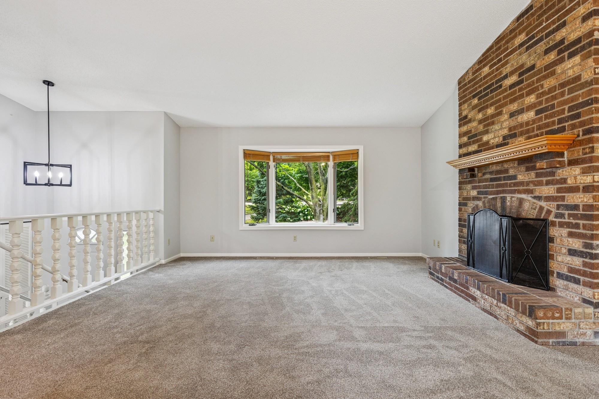 551 Townes Road Minnetonka, MN 55391 - Photo 7 of 29 Gallery Image 7