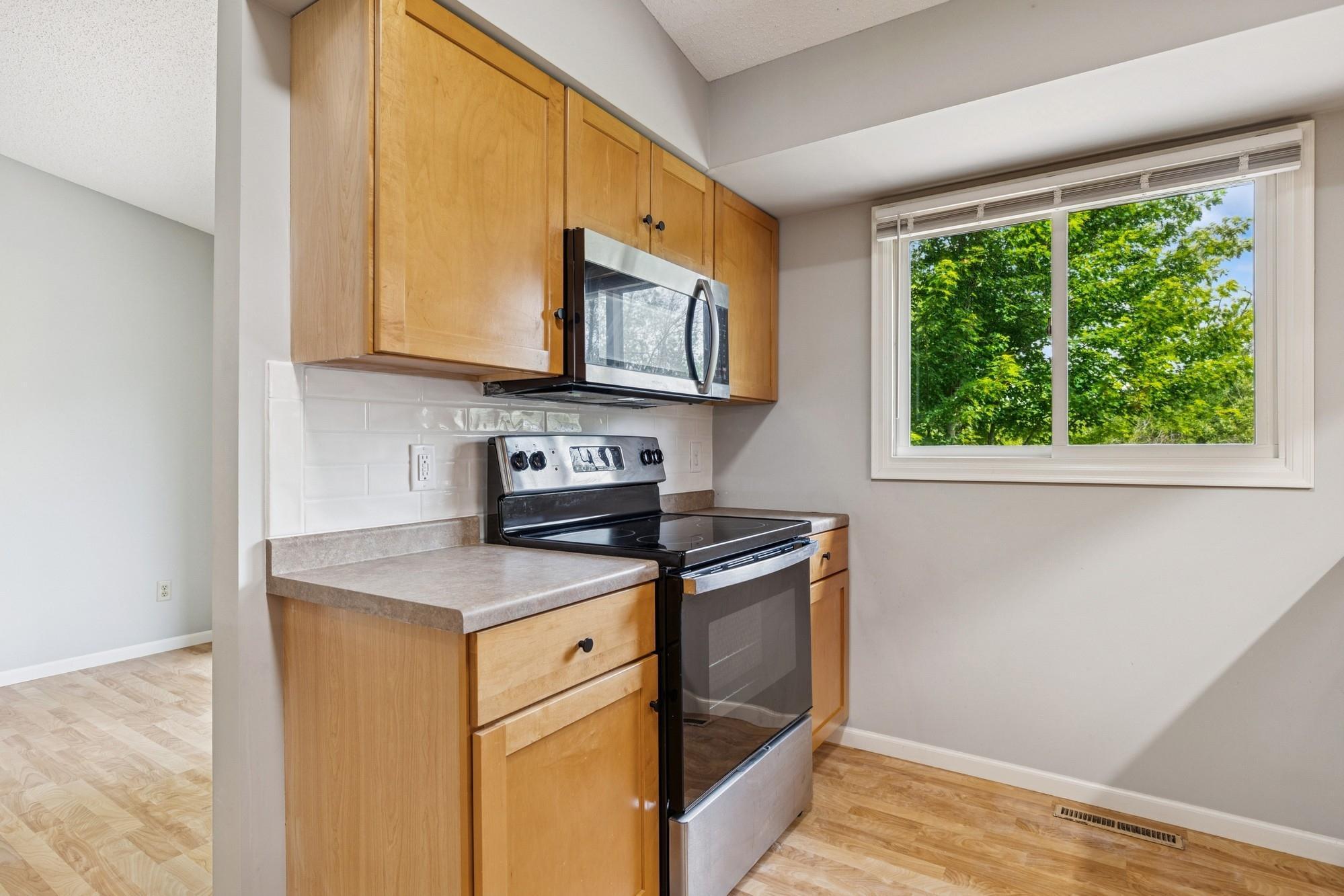 551 Townes Road Minnetonka, MN 55391 - Photo 10 of 29 Gallery Image 10