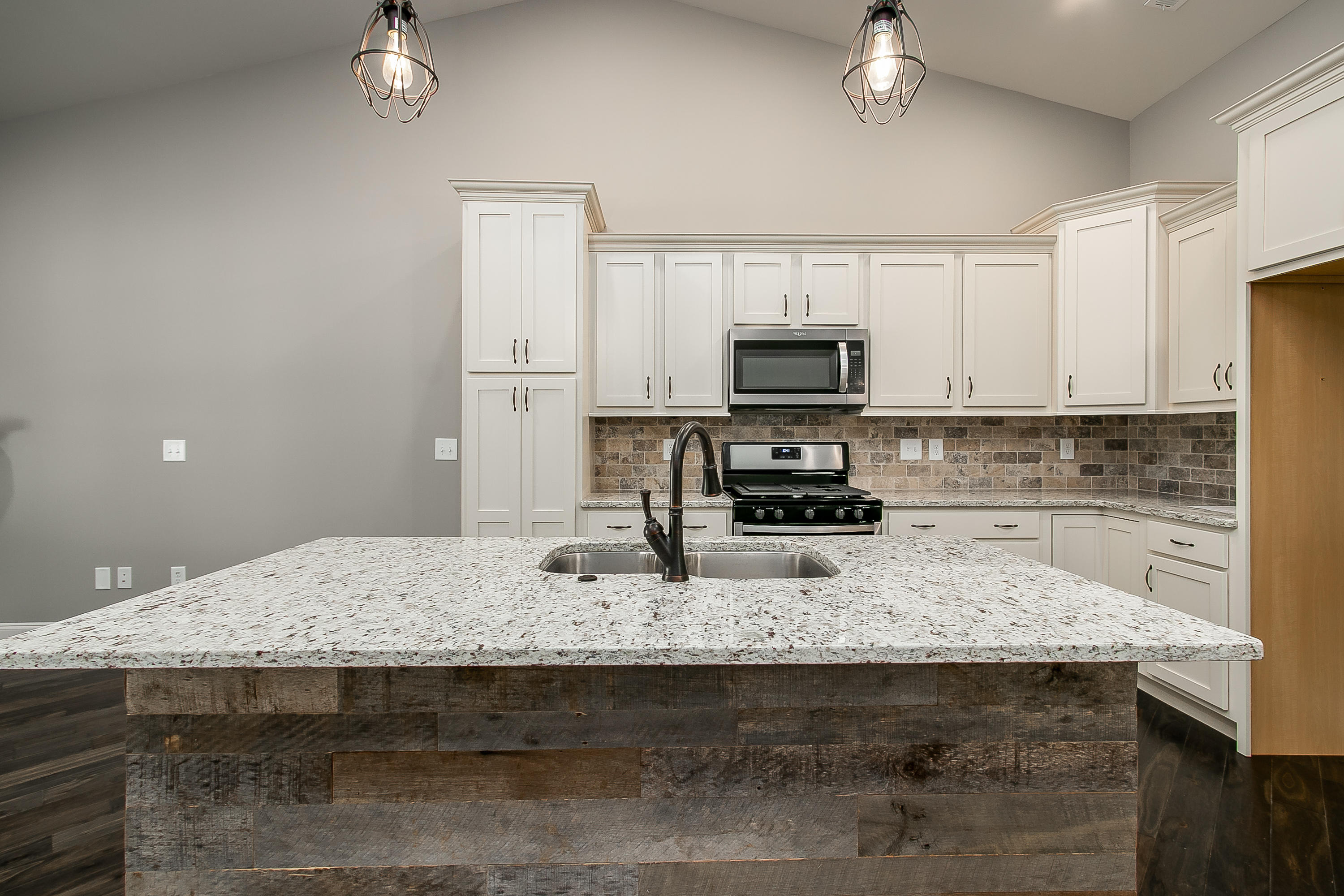 278 Harps Lane Gray, TN 37615 - Photo 8 of 30 Photo 8