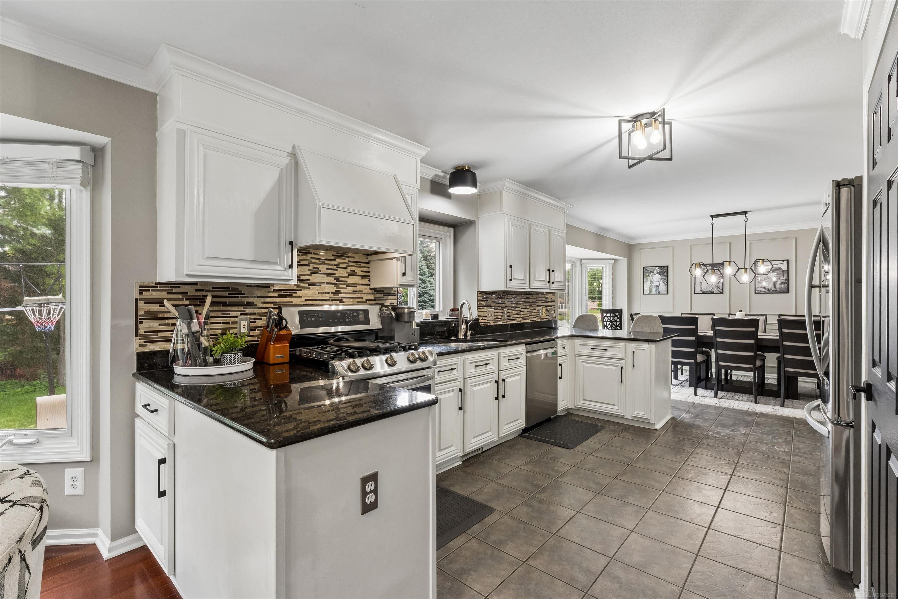 34347 Lillian Road New Baltimore, MI 48047 - Photo 16 of 39 Gallery Image 16