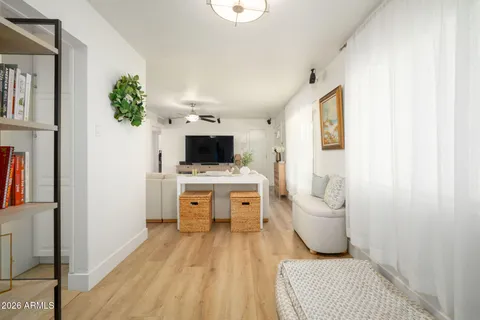 $985,000 | 4813 East Fairmount Avenue, Phoenix, AZ 85018