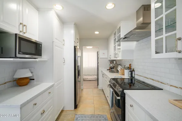 $985,000 | 4813 East Fairmount Avenue, Phoenix, AZ 85018