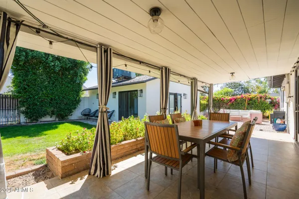 $985,000 | 4813 East Fairmount Avenue, Phoenix, AZ 85018