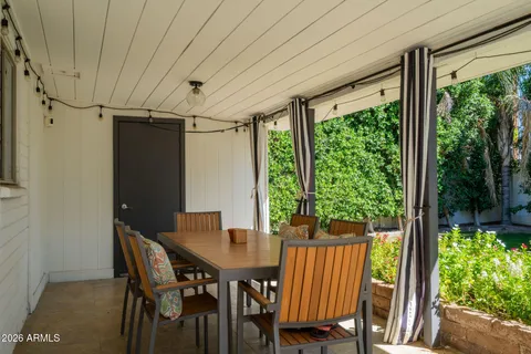 $985,000 | 4813 East Fairmount Avenue, Phoenix, AZ 85018