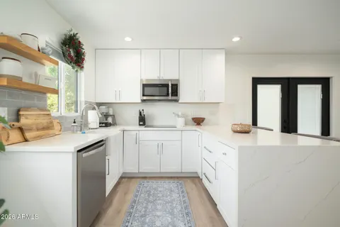 $985,000 | 4813 East Fairmount Avenue, Phoenix, AZ 85018