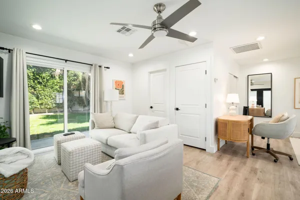 $985,000 | 4813 East Fairmount Avenue, Phoenix, AZ 85018