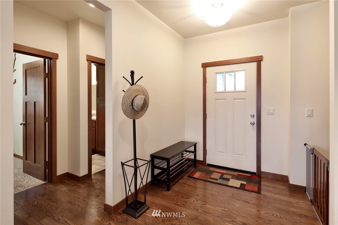 804 Red Maple Loop Everson, WA 98247 - Photo 17 of 40 a view of a room with gym equipment