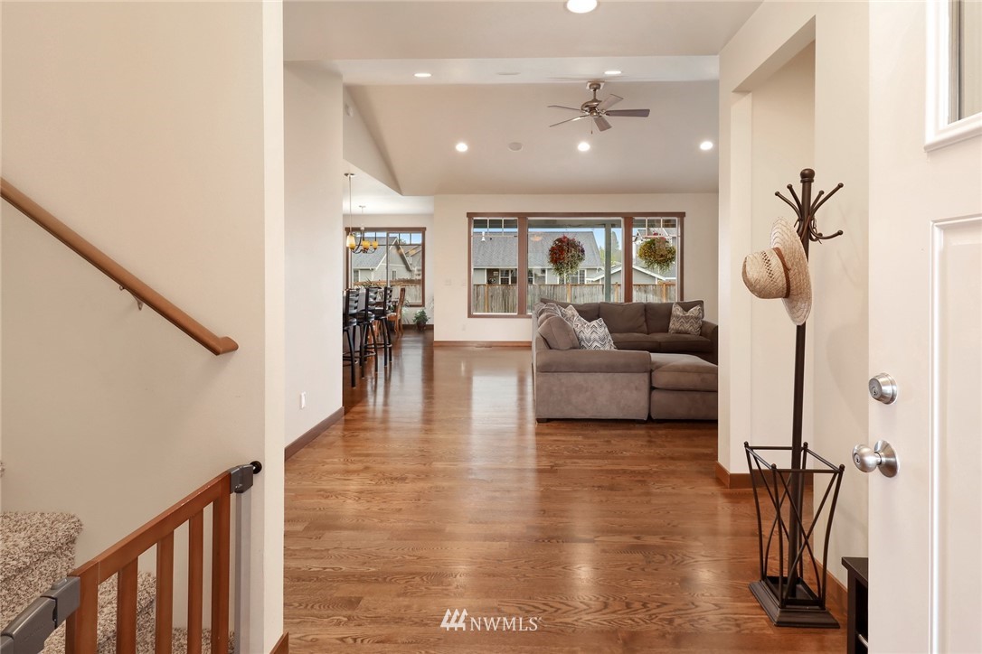 804 Red Maple Loop Everson, WA 98247 - Photo 4 of 40 a living room with furniture and a large window