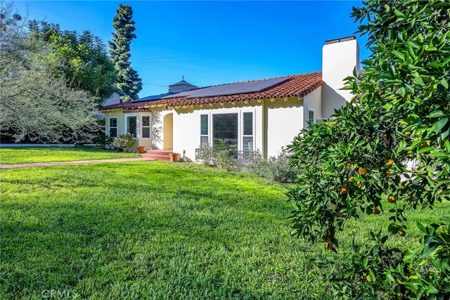 $6,995 | 3721 Lankershim Boulevard, Los Angeles, CA 90068