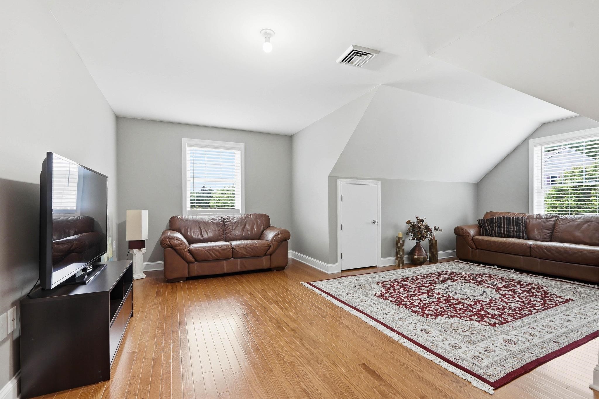 6 Schoolhouse Road Londonderry, NH 03053 - Photo 46 of 56 Gallery Image 46