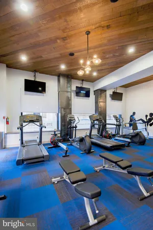 $1,010 | 2100-02 Walnut Street, Unit 2M, Philadelphia, PA 19103