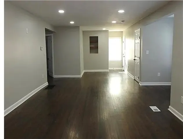 $479,000 | 5025 Lydia Avenue, Kansas City, MO 64110