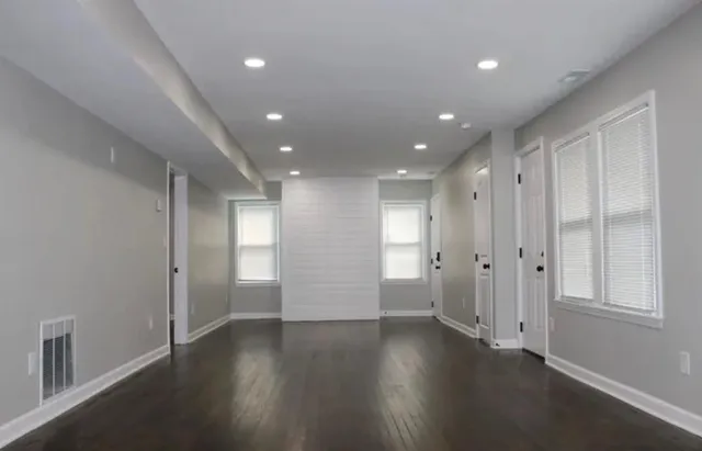 $479,000 | 5025 Lydia Avenue, Kansas City, MO 64110