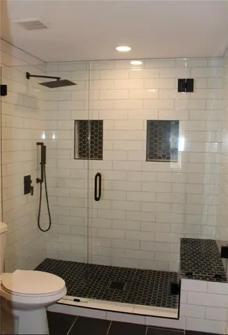 $479,000 | 5025 Lydia Avenue, Kansas City, MO 64110