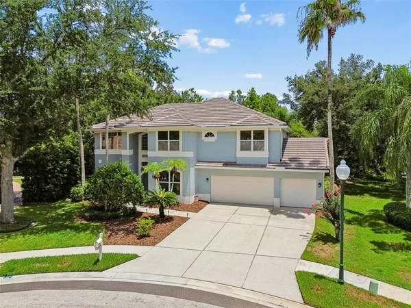 $699,999 | 10201 Garden Alcove Drive, Tampa, FL 33647