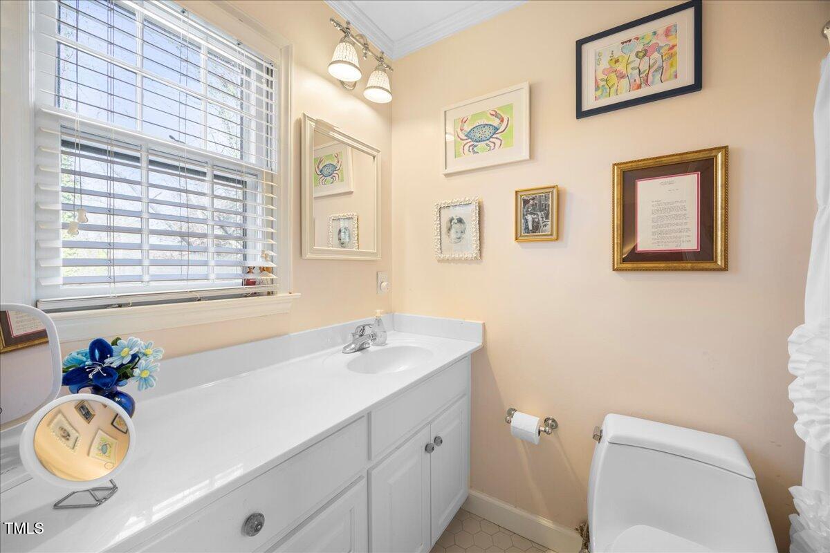 1303 Dylan Heath Court Raleigh, NC 27608 - Photo 17 of 21 20-2A1A6536