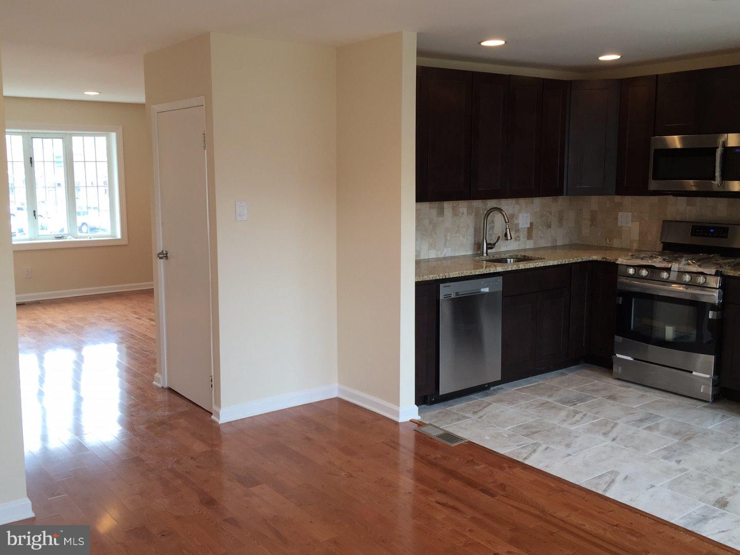 12624 Medford Road Philadelphia, PA 19154 - Photo 7 of 20 Gallery Image 7