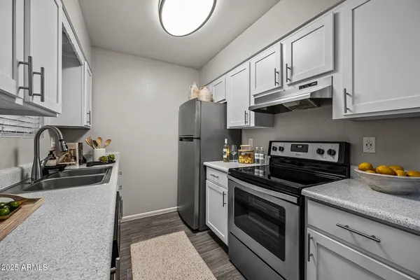$1,292 | 9350 North 67th Avenue, Unit B2, Peoria, AZ 85345