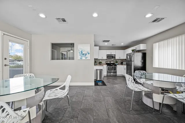 $1,250 | 9350 North 67th Avenue, Unit B2, Peoria, AZ 85345