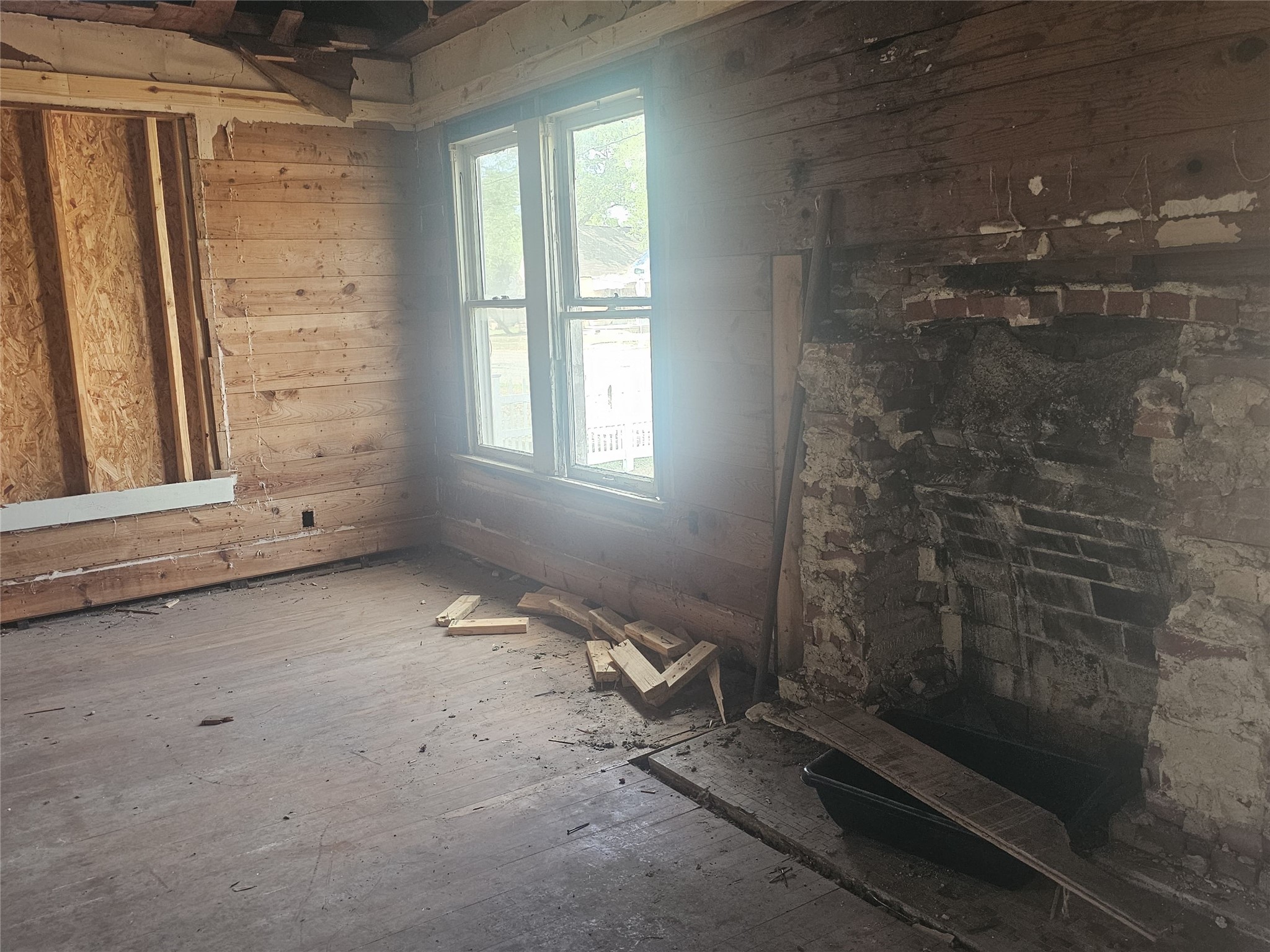 507 Merchant Street El Campo, TX 77437 - Photo 16 of 33 a view of basement