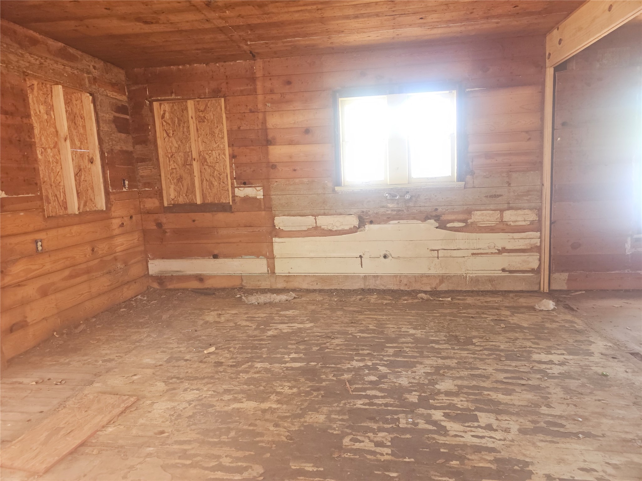 507 Merchant Street El Campo, TX 77437 - Photo 28 of 33 a view of kitchen and empty room