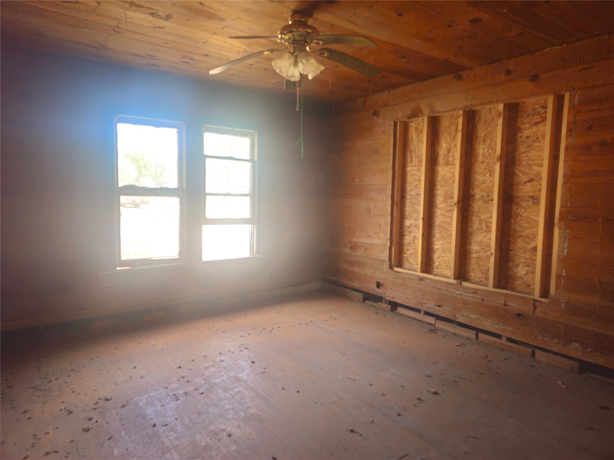 507 Merchant Street El Campo, TX 77437 - Photo 32 of 33 a view of an empty room with a window