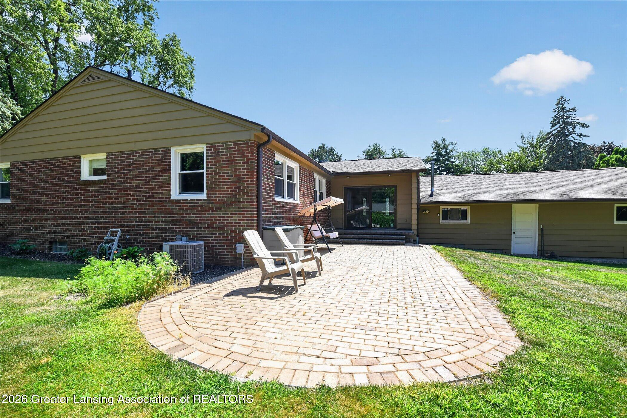 876 Riverside Drive Portland, MI 48875 - Photo 41 of 60 39-876-Riverside-Dr-WindowStill