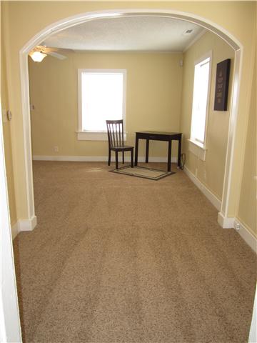 127 Maple Street Madison, TN 37115 - Photo 3 of 14 Nice separate dining area connecting kitchen to LR.