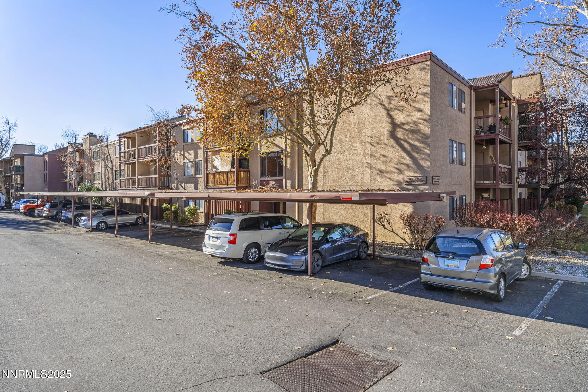 a car parked in front of a building