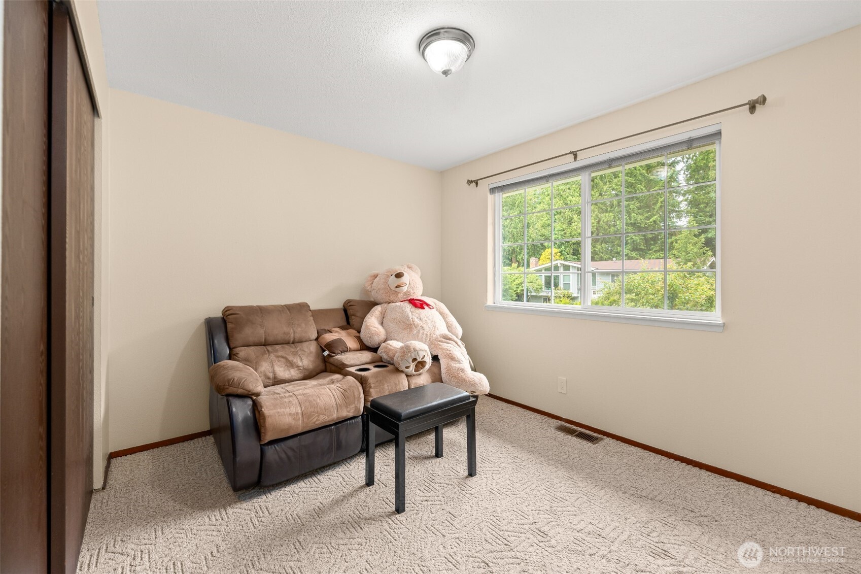 14616 106th Avenue Northeast Bothell, WA 98011 - Photo 24 of 40