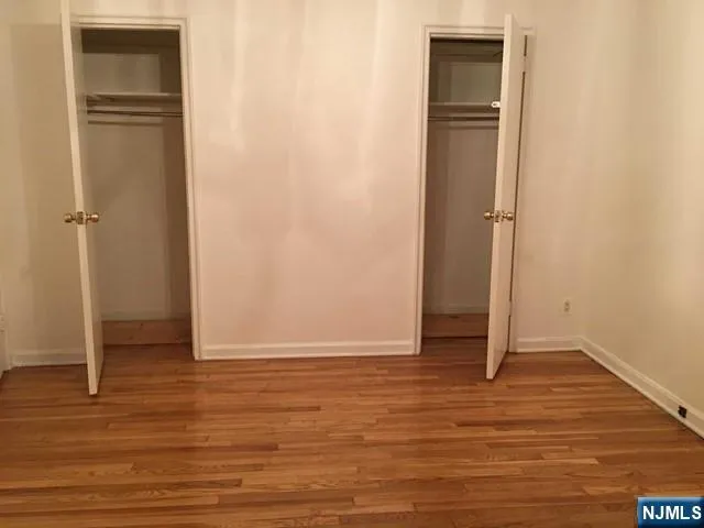 $1,900 | 2330 Linwood Avenue, Unit 2C, Fort Lee, NJ 07024