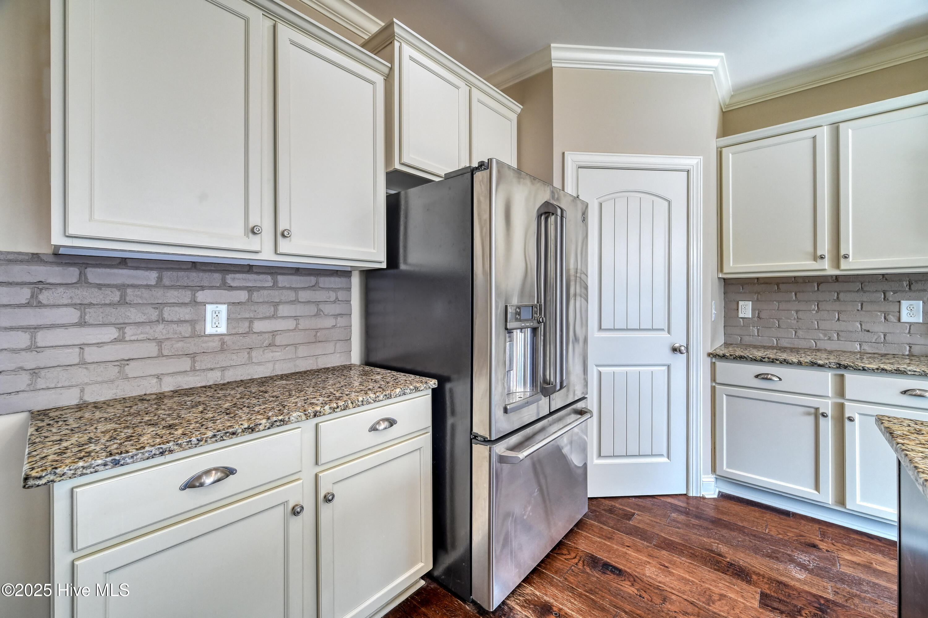 98 Hampton Drive Holly Ridge, NC 28445 - Photo 10 of 29 20250218-20250218-DSC_2495-2