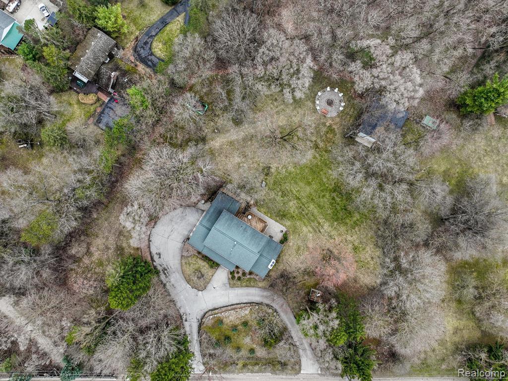 1930 West Gunn Road Rochester, MI 48306 - Photo 57 of 58