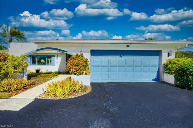 $549,000 | 133 Big Springs Drive, Naples, FL 34113