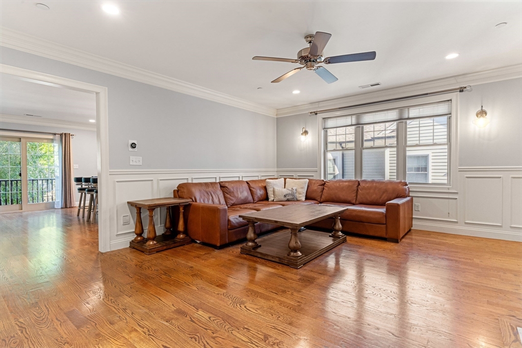 22 Hawthorne Street, Unit 2 Boston, MA 02119 - Photo 4 of 34