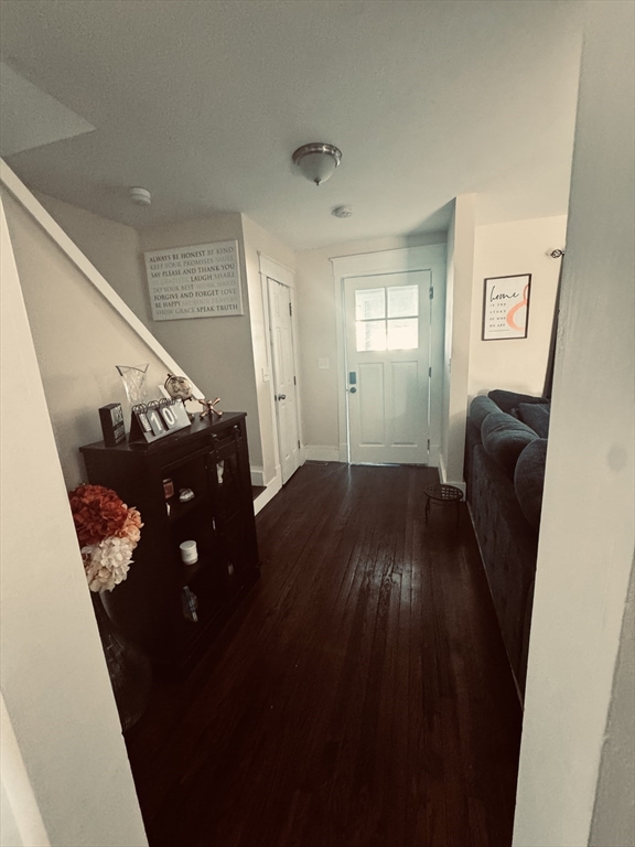 121 Wait Street Springfield, MA 01104 - Photo 11 of 36 Gallery Image 11