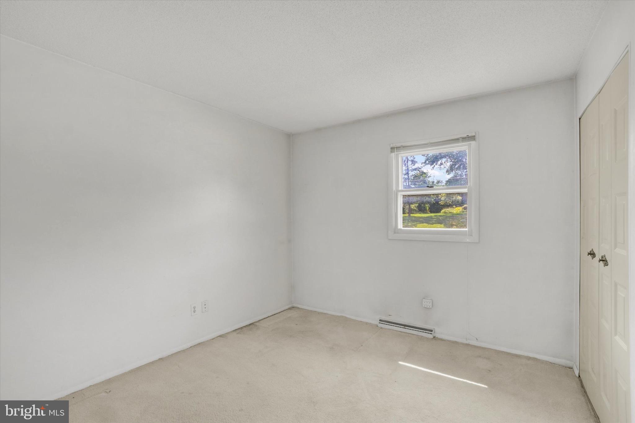 2700 Thornbridge Road East York, PA 17408 - Photo 7 of 18 an empty room with a window