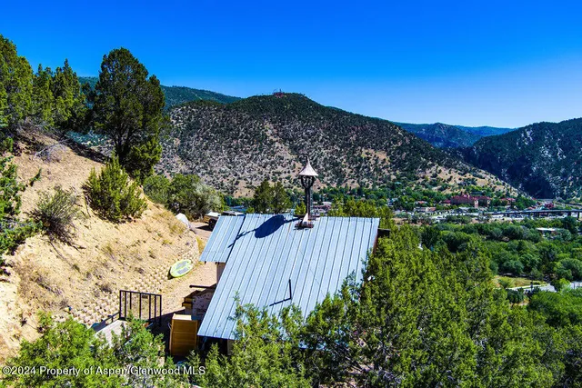 $2,800,000 | 921 West 9th Street, Glenwood Springs, CO 81601