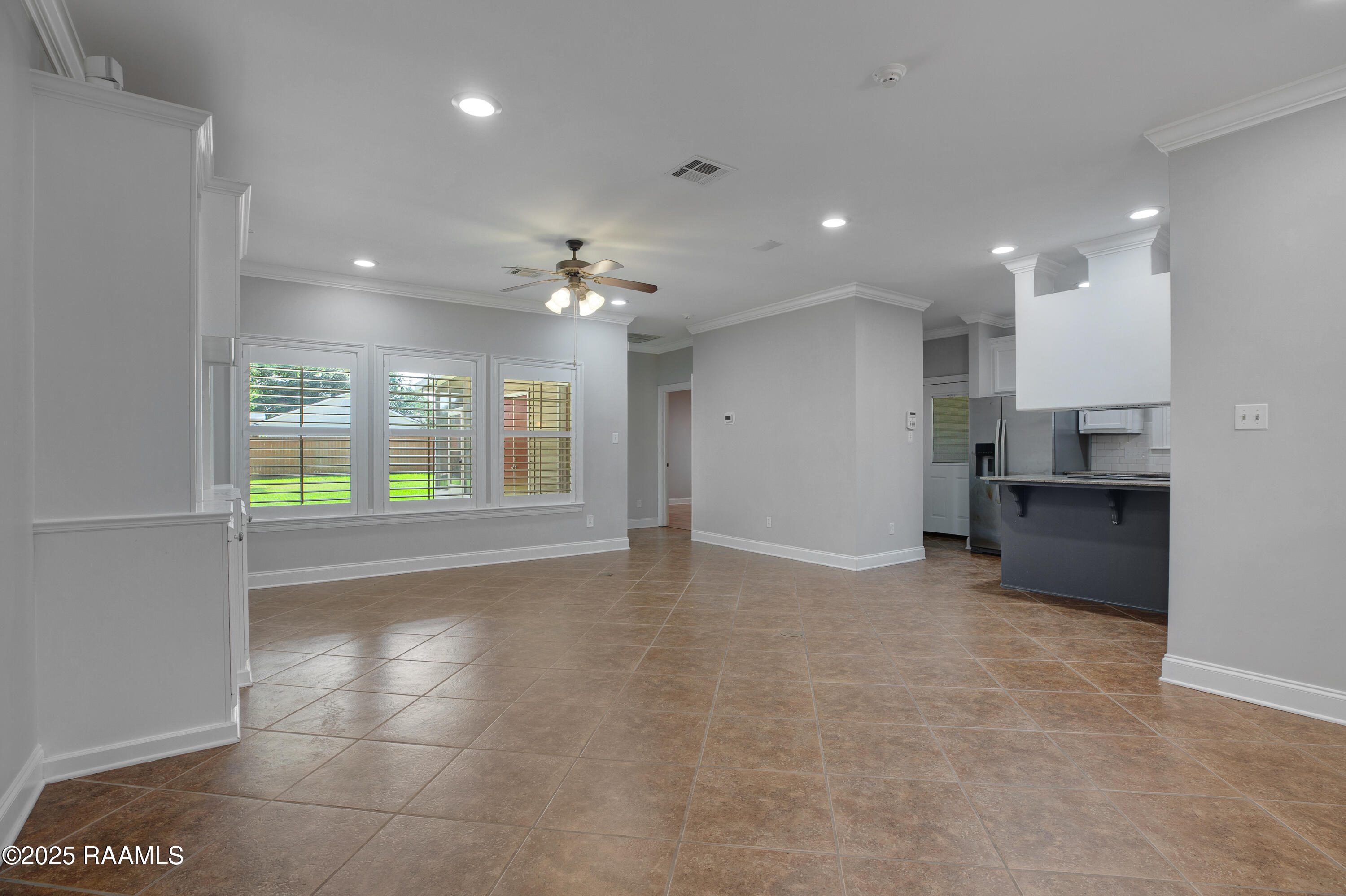 188 East Edith Road Lafayette, LA 70508 - Photo 3 of 15 188 A East Edith-2