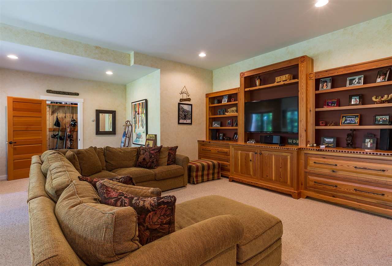 926 Okemo Ridge Road, Unit S12 Ludlow, VT 05149 - Photo 30 of 40 Gallery Image 30