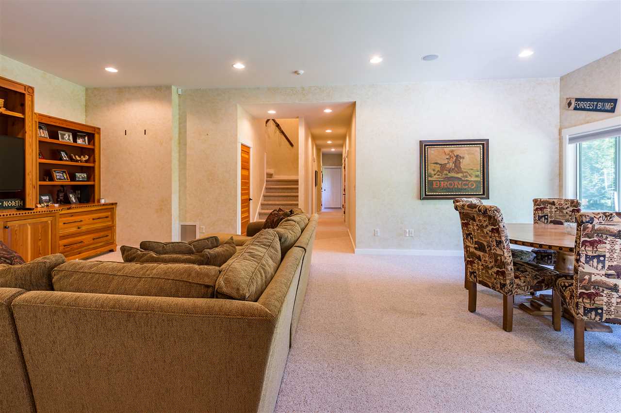 926 Okemo Ridge Road, Unit S12 Ludlow, VT 05149 - Photo 31 of 40 Gallery Image 31