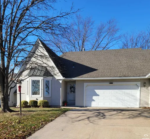 $259,500 | 2728 Chipperfield Road, Lawrence, KS 66047