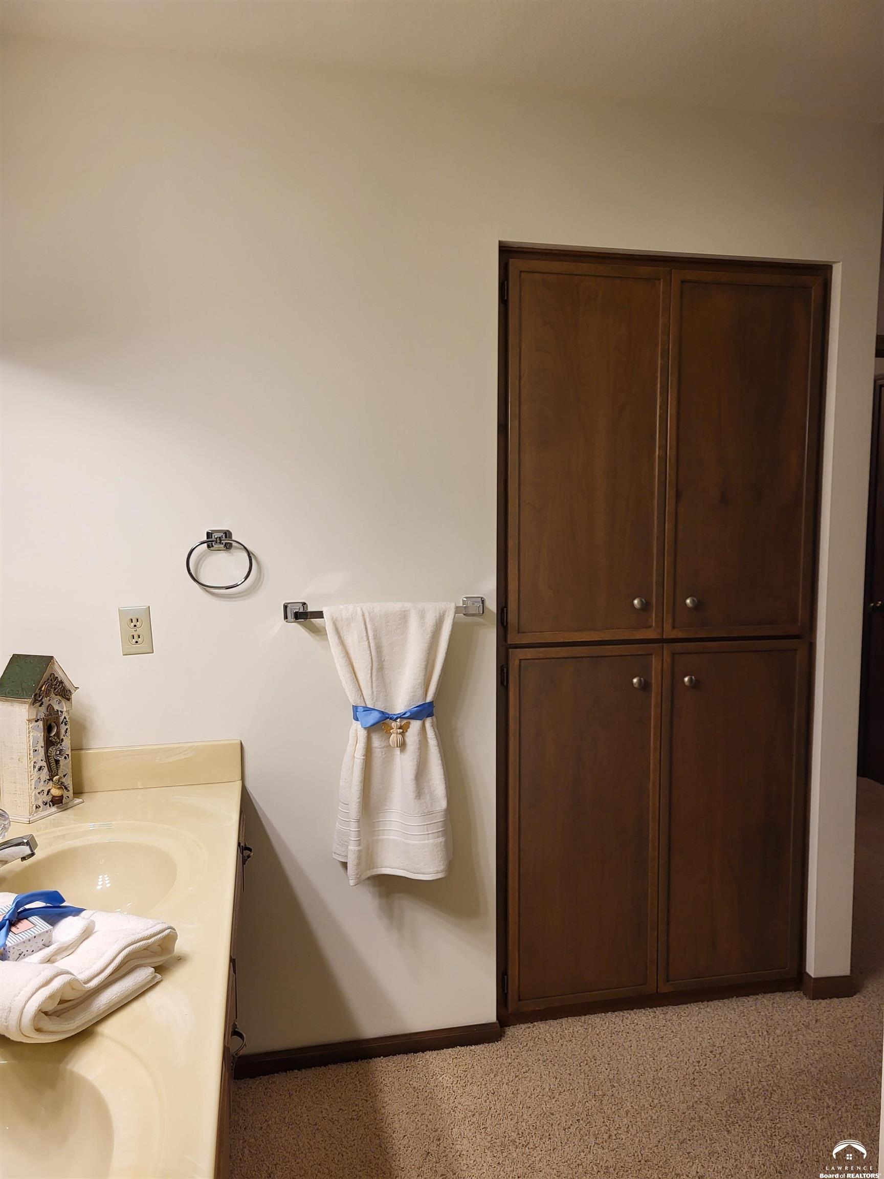 2728 Chipperfield Road Lawrence, KS 66047 - Photo 23 of 30