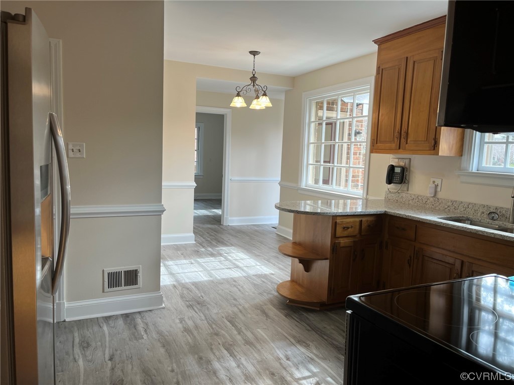 303 Burnwick Road Richmond, VA 23227 - Photo 4 of 19 Gallery Image 4