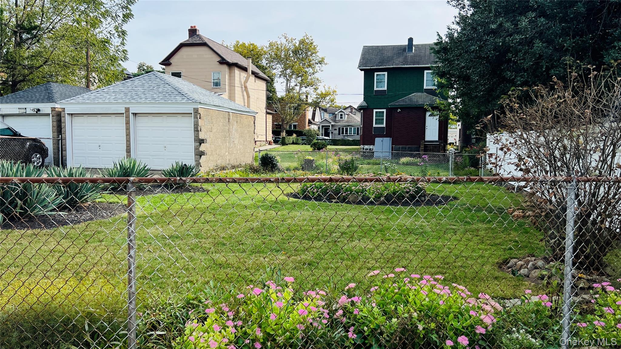 59-49 58th Road Queens, NY 11378 - Photo 12 of 16 Gallery Image 12