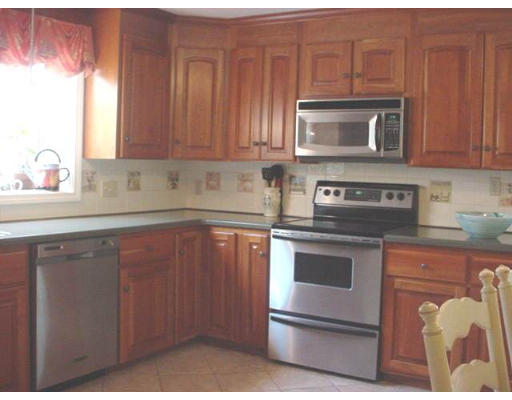 35 Burbank Road Longmeadow, MA 01106 - Photo 11 of 25 Gallery Image 11